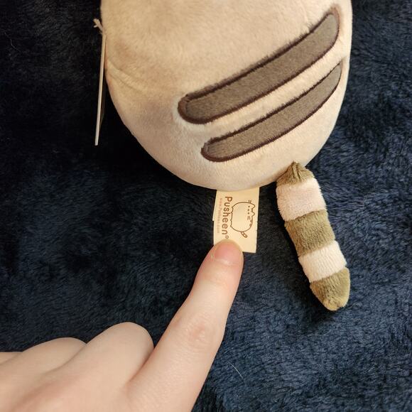 Gund Pusheen The Cat Cute Pink Donut Keychain Plush - Picture 4 of 10